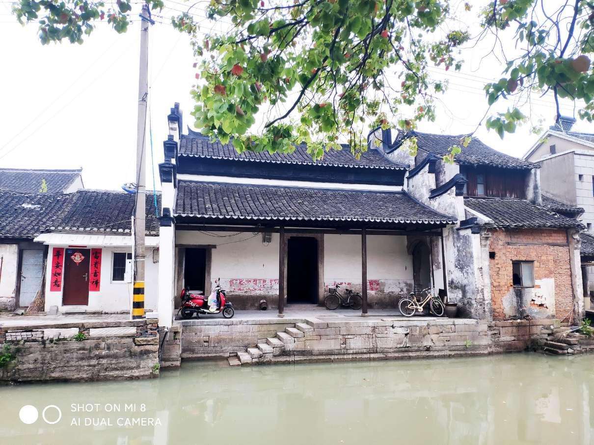 油漆墙面